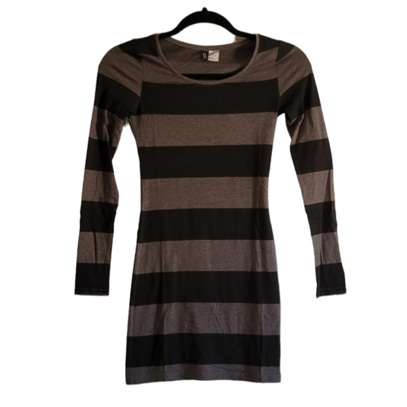 Divided Dresses & Skirts - ***5/25*** Divided By H&M Dress